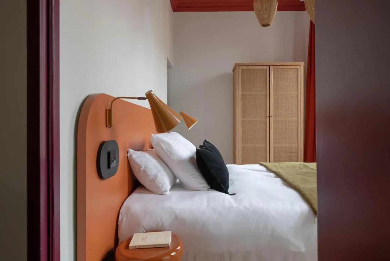 Mihotel Blandan Lyon France